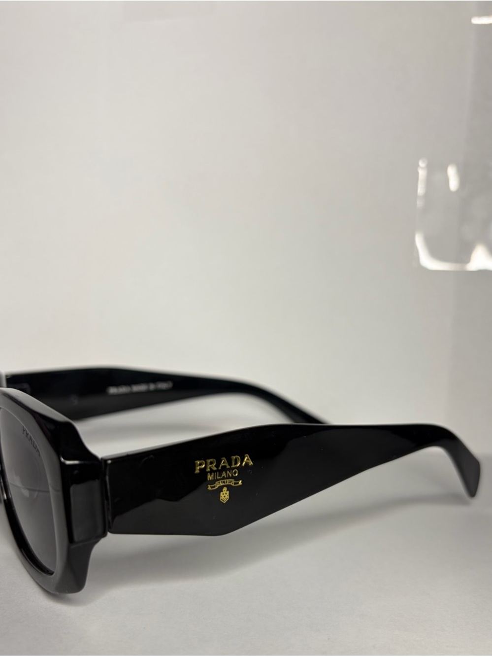 Prada Black women’s sunglasses - Picture 2 of 5